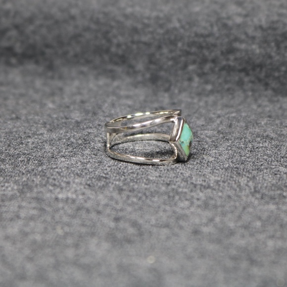 925 sterling silver genuine turquoise Ring - Picture 8 of 9